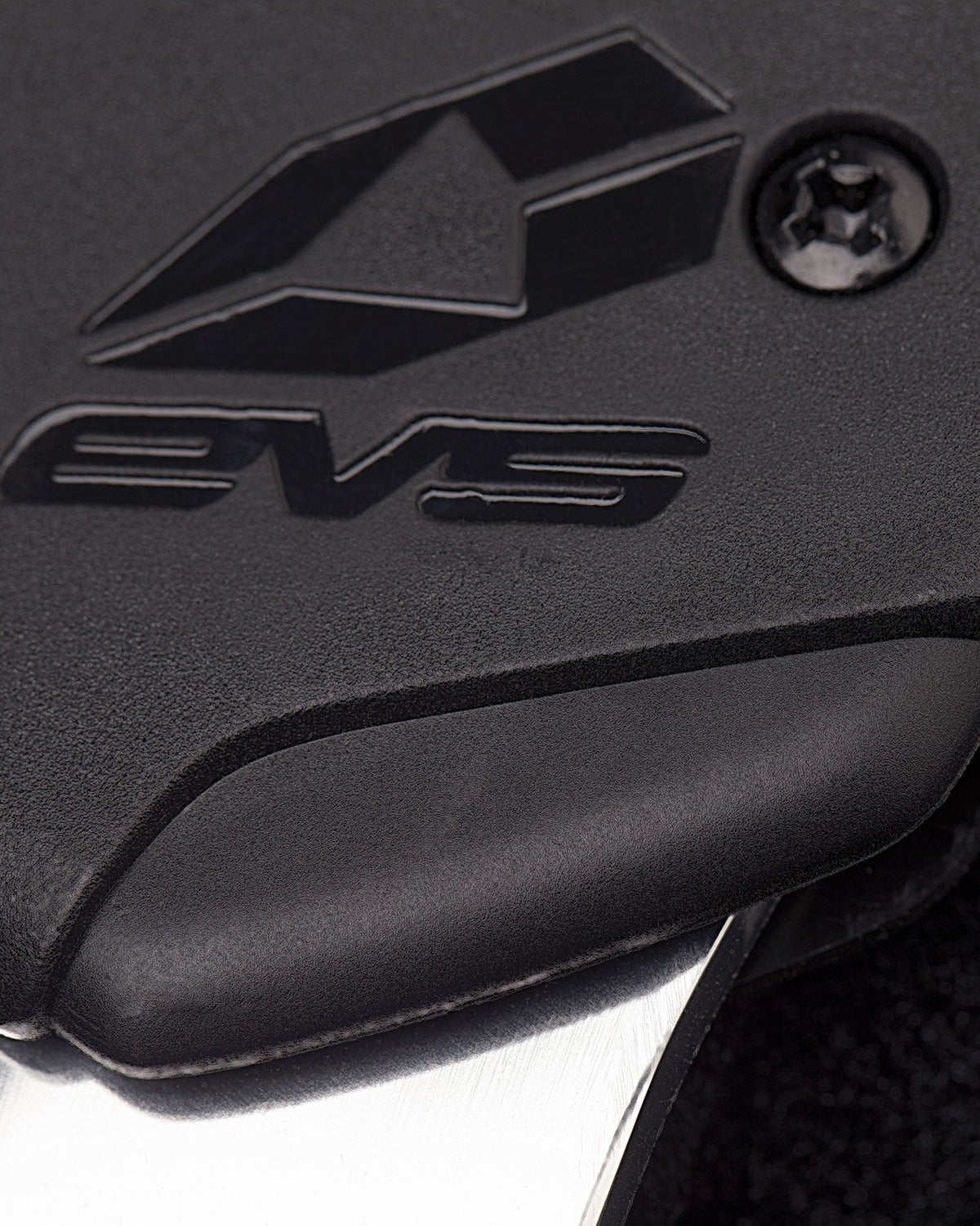 Axis Sport Knee Brace - Pair - EVS Sports