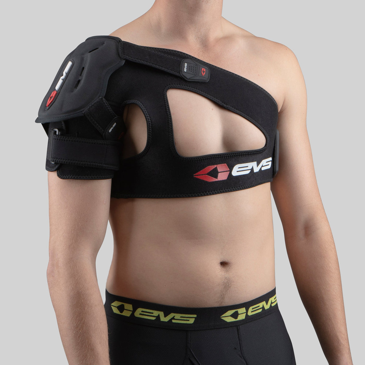 SB04 Shoulder Support - EVS Sports